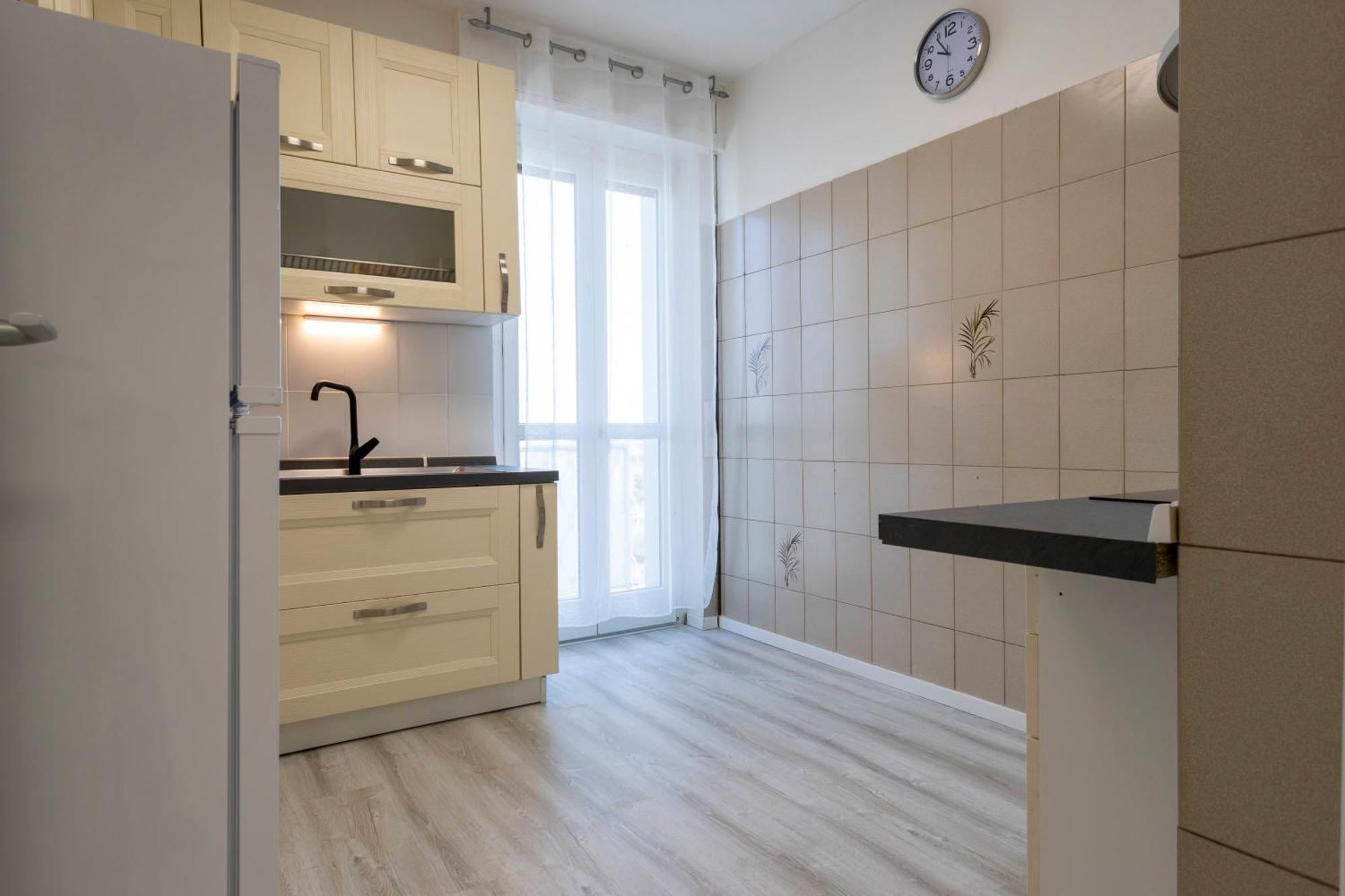 Mountain View Apartment Novara Buitenkant foto
