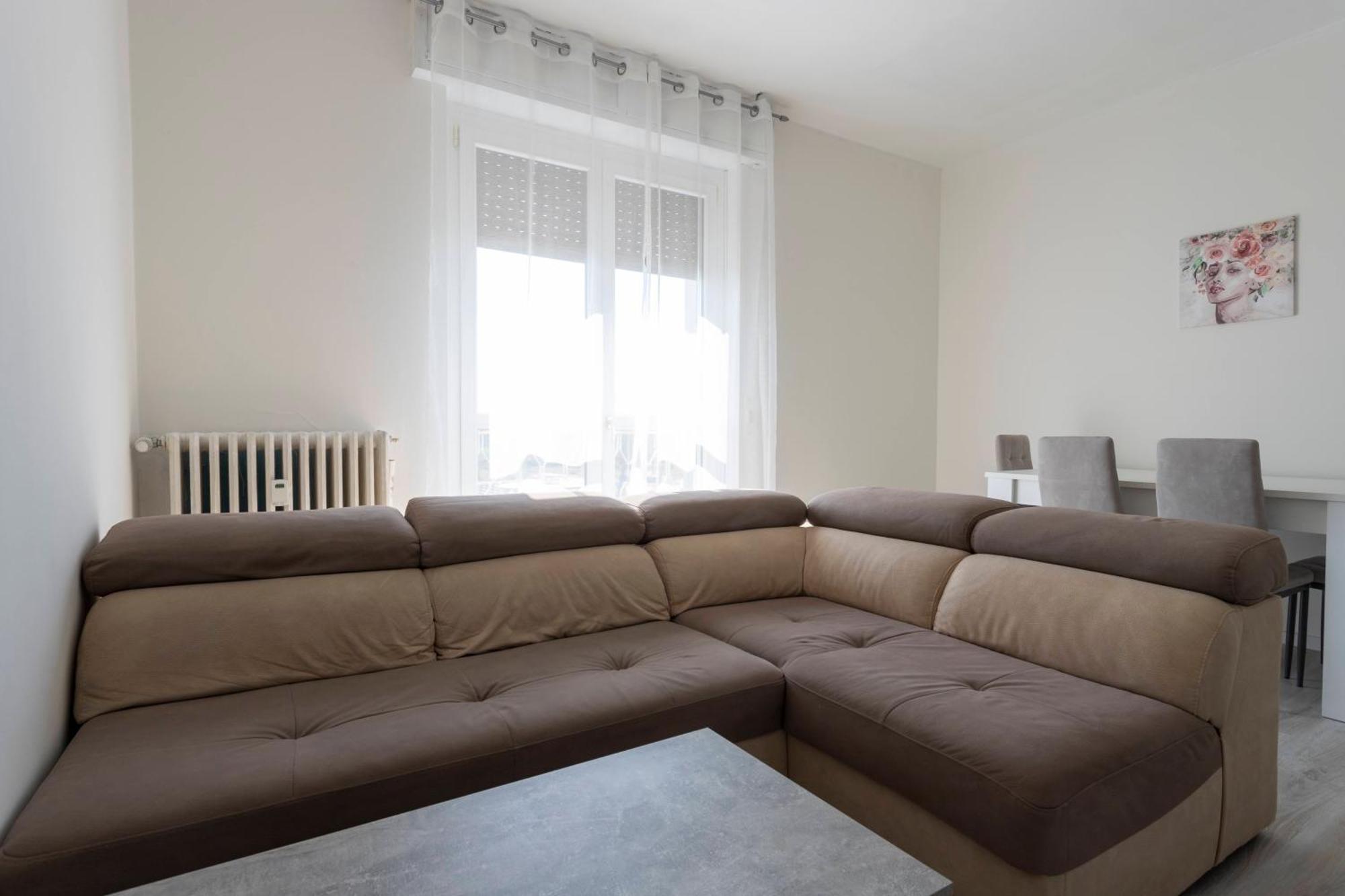 Mountain View Apartment Novara Buitenkant foto