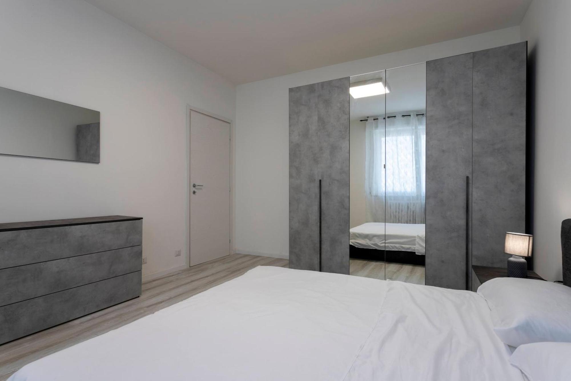 Mountain View Apartment Novara Buitenkant foto